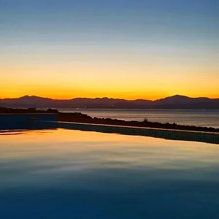 招待所 Glymar Paros 4*