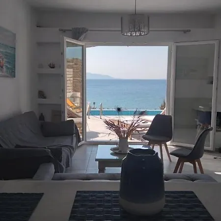Glymar Paros 4* 皮索·里瓦蒂