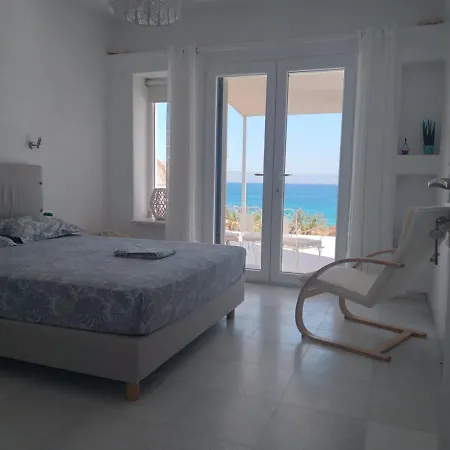 Glymar Paros 招待所 4*