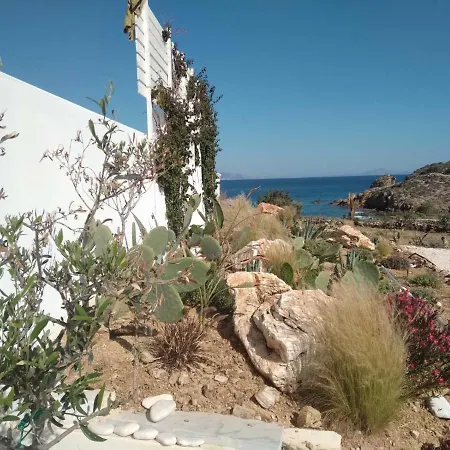 Glymar Paros 招待所