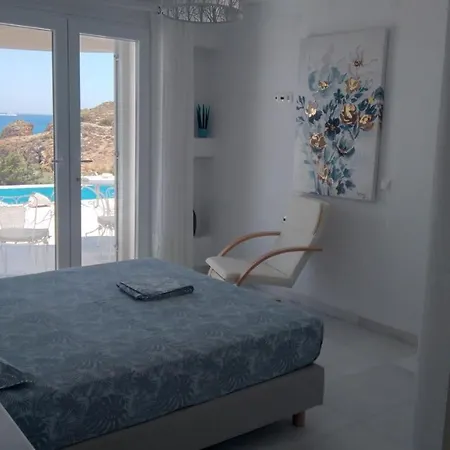 Glymar Paros 4*